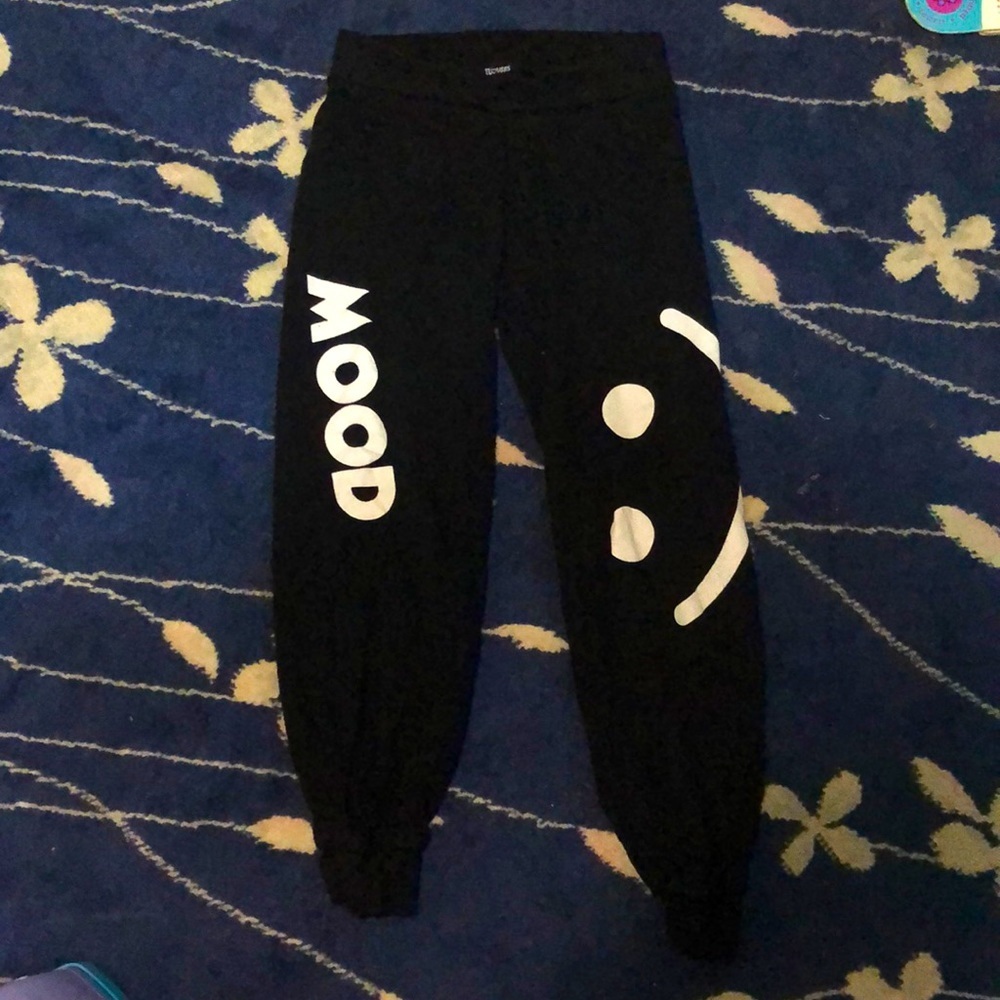 Flowers by Zoe black good mood sweatpants